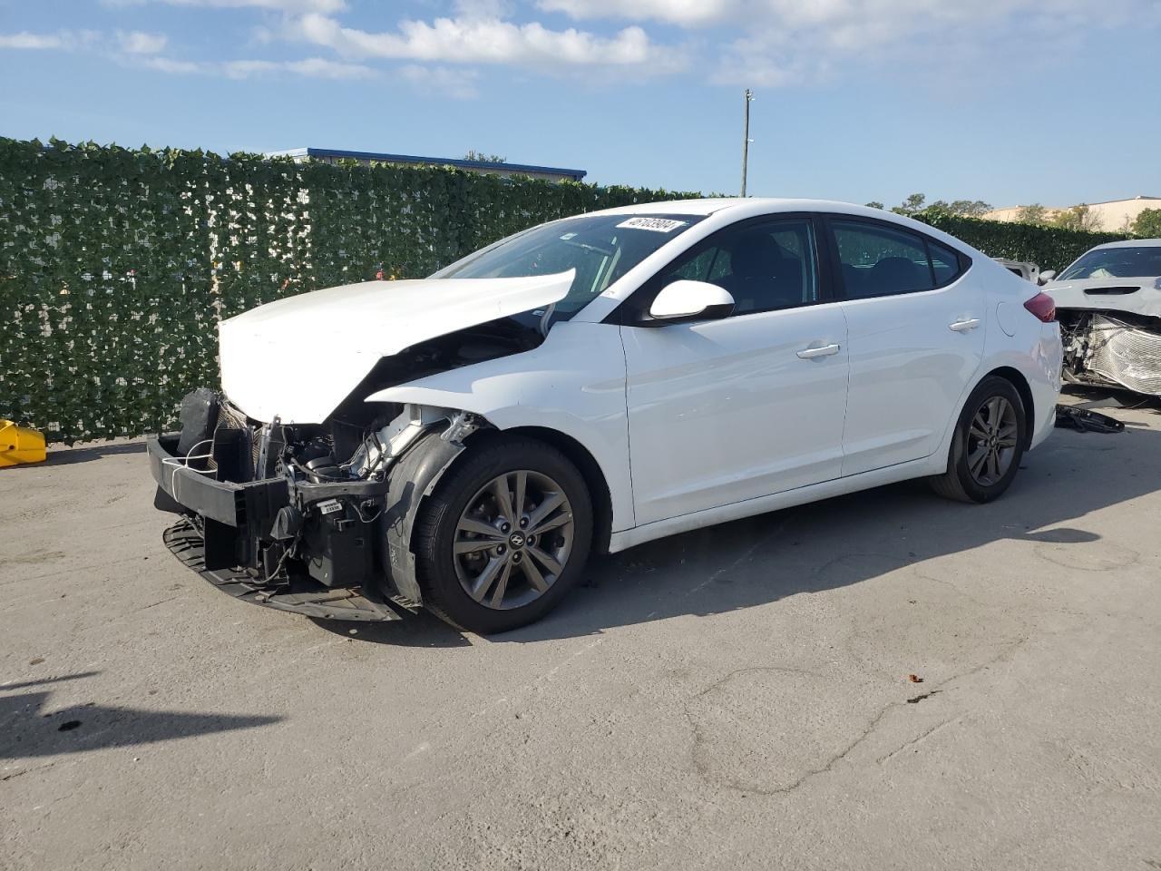 2018 HYUNDAI ELANTRA SE