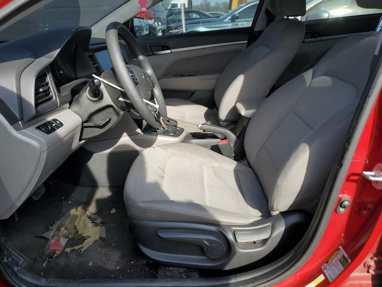 2019 HYUNDAI ELANTRA SE - Фото 7
