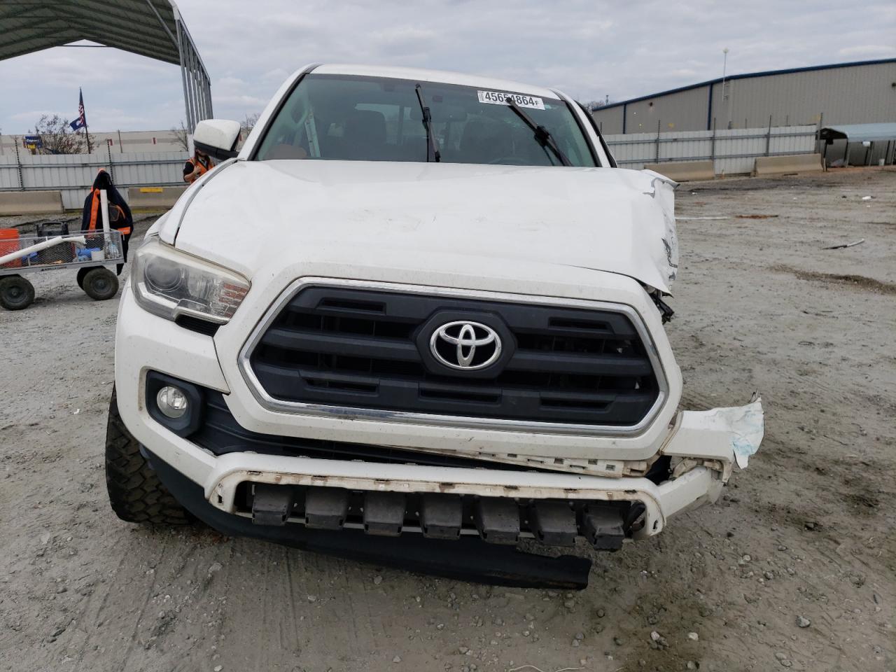 2017 TOYOTA TACOMA DOU - Фото 5
