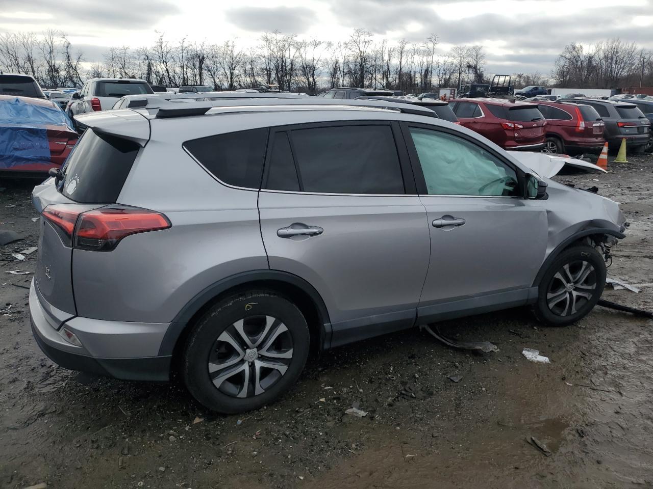 2017 TOYOTA RAV4 LE - Image 3