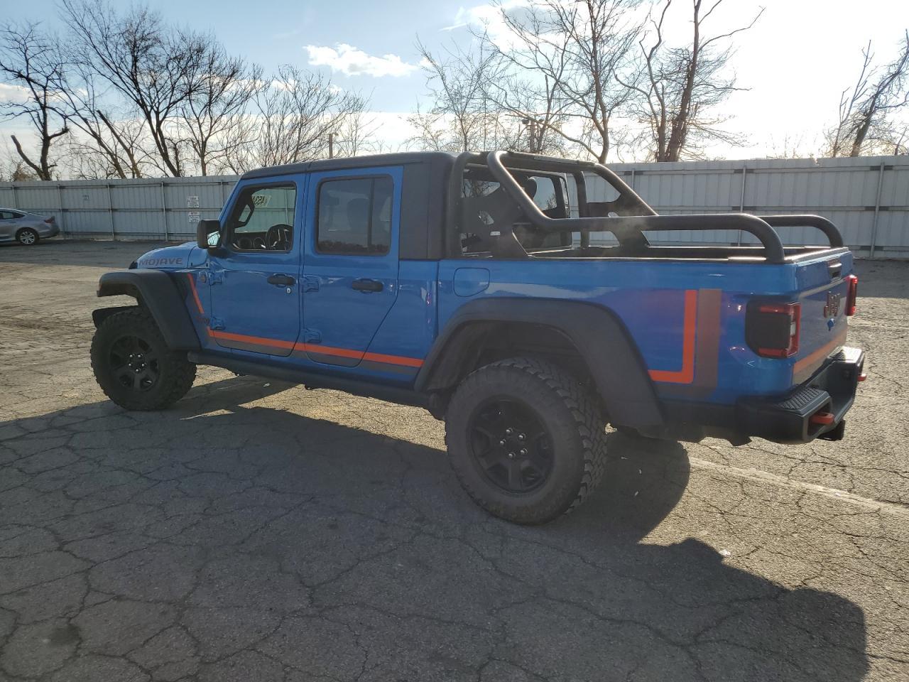 2020 JEEP GLADIATOR - Image 2