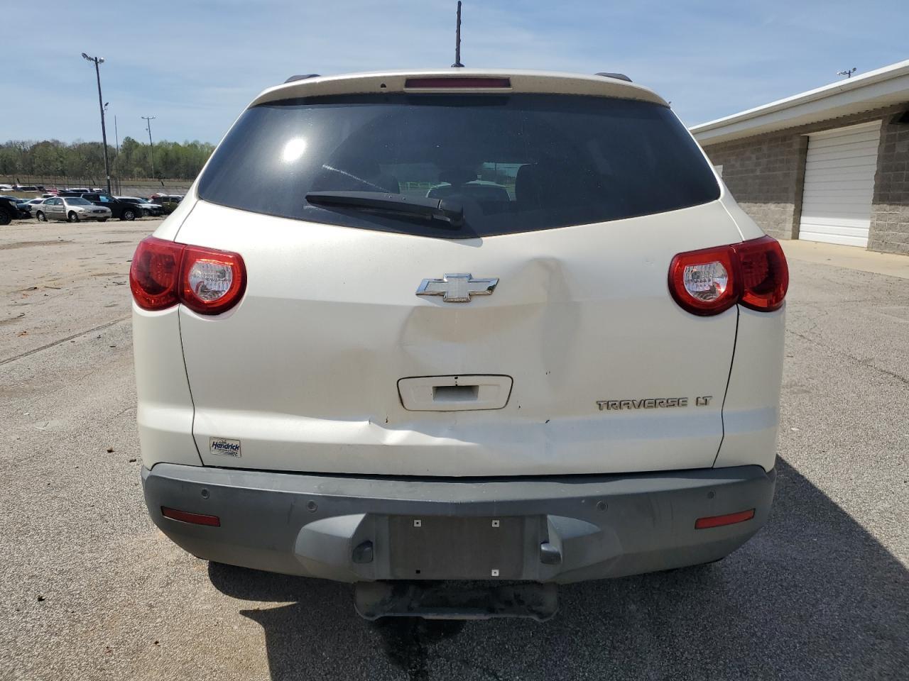 2012 CHEVROLET TRAVERSE L - Image 6