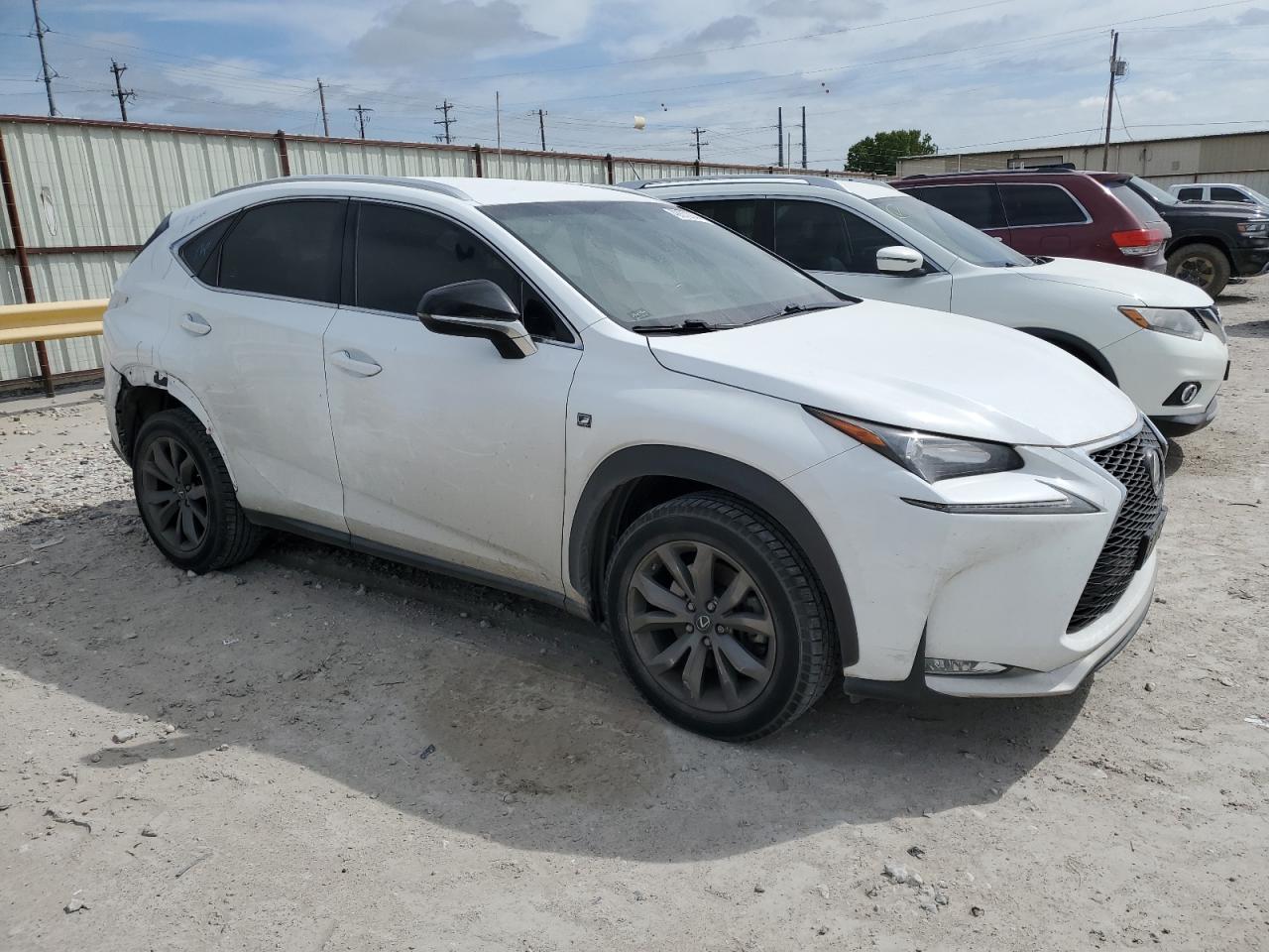 2017 LEXUS NX 200T BA - Фото 4