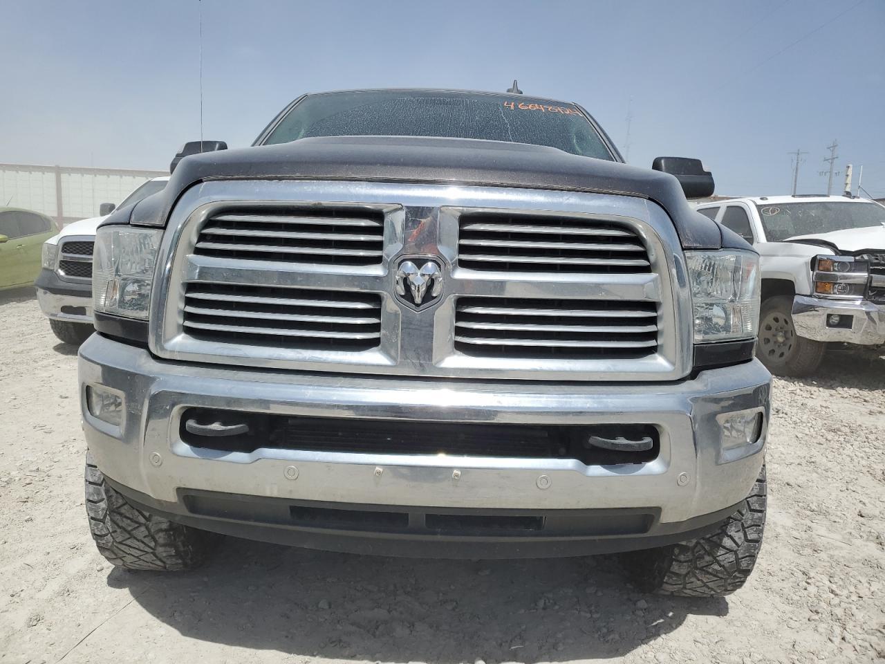 2017 RAM 2500 SLT - Image 5