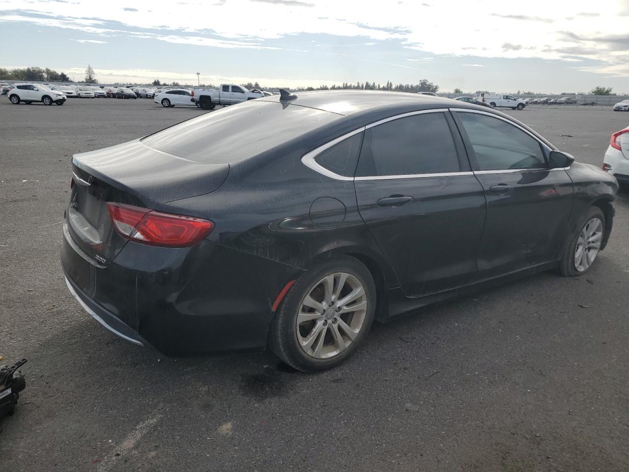 2015 CHRYSLER 200 LIMITE - Image 3