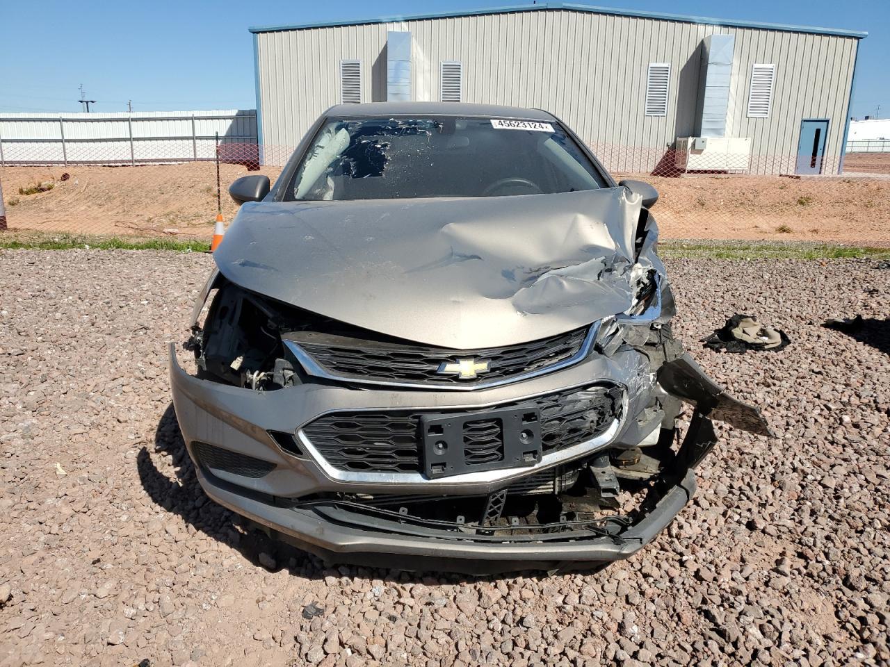 2017 CHEVROLET CRUZE LT - Image 5
