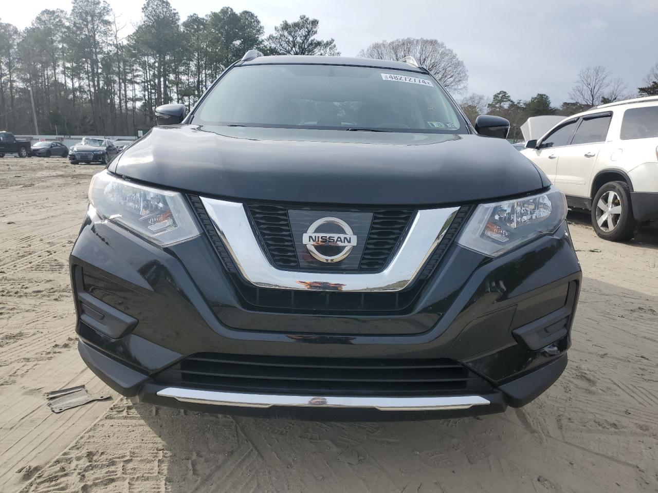 2017 NISSAN ROGUE SV - Image 5
