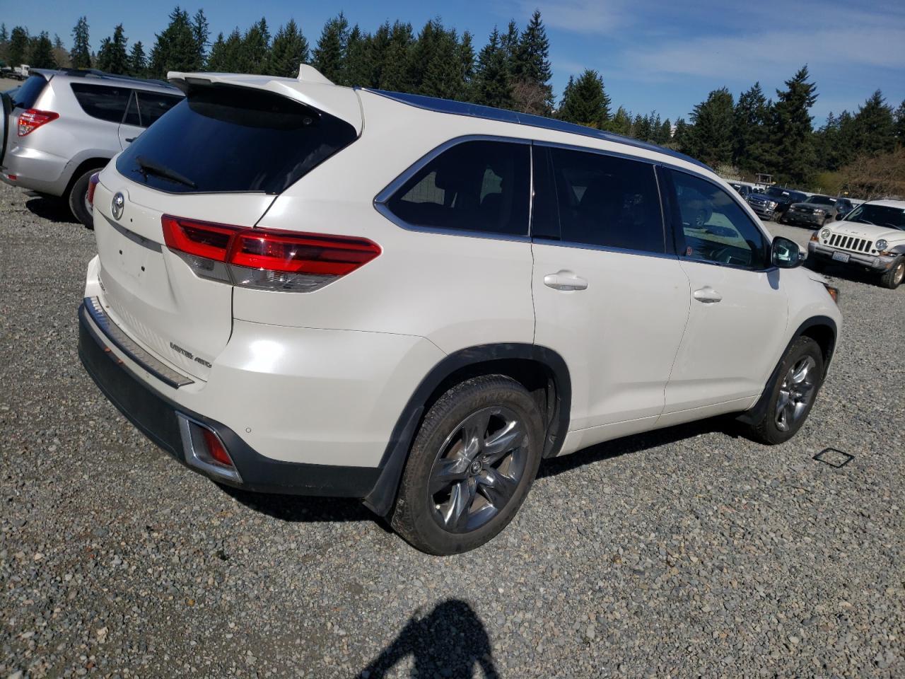 2019 TOYOTA HIGHLANDER - Фото 3