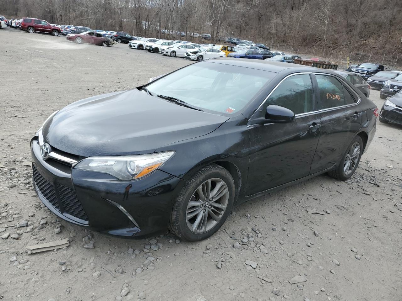 2016 TOYOTA CAMRY LE
