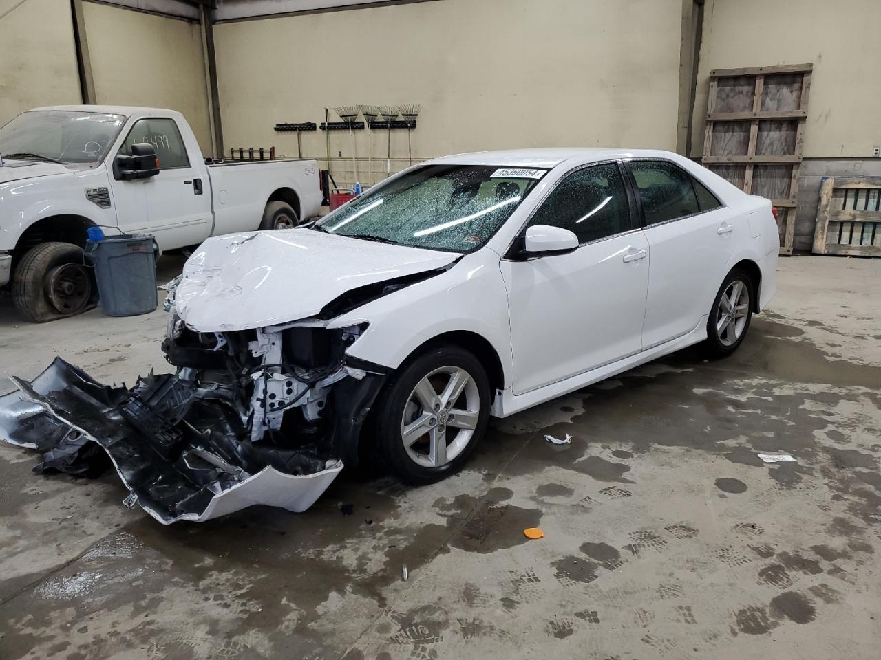 2013 TOYOTA CAMRY L