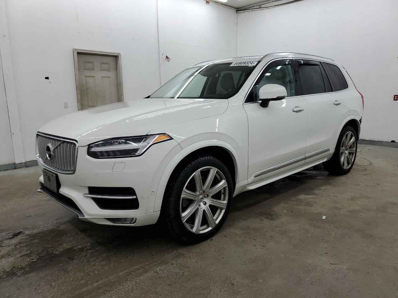 2016 VOLVO XC90 T6