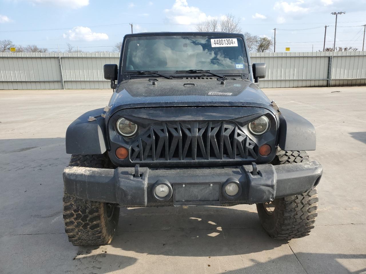 2012 JEEP WRANGLER U - Image 5