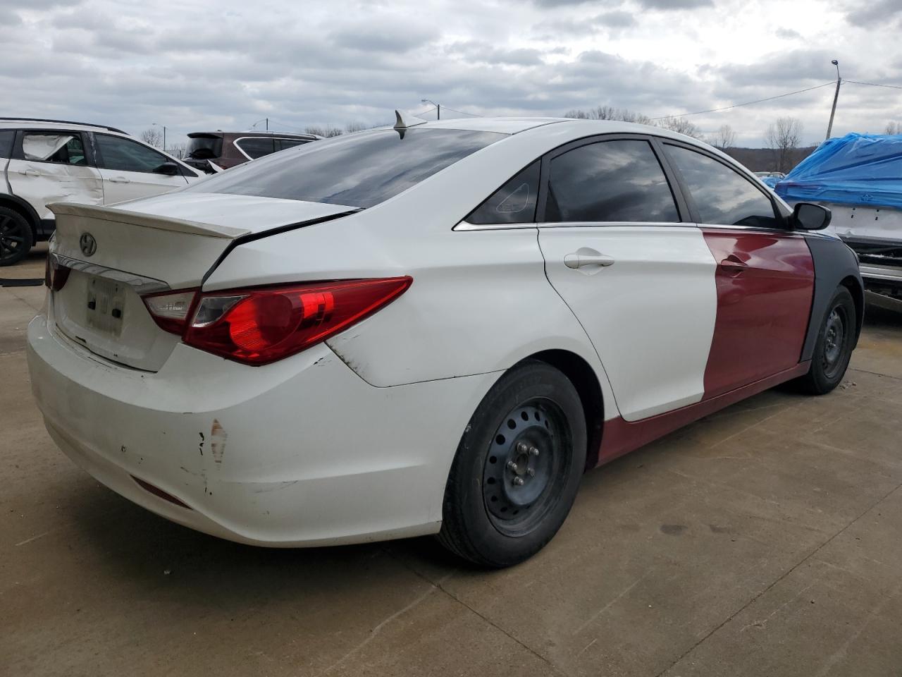 2011 HYUNDAI SONATA GLS - Image 3