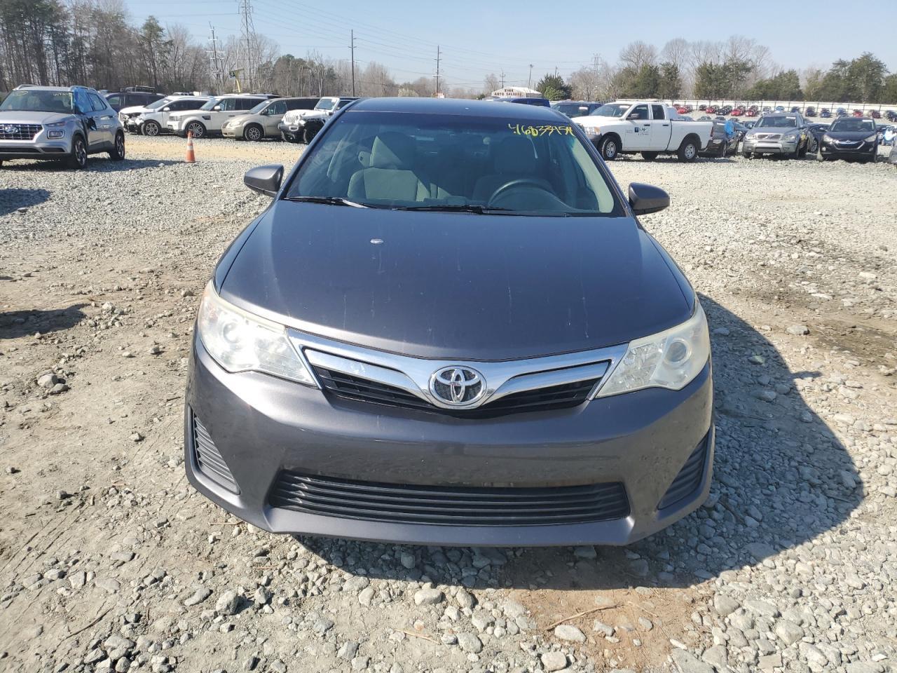 2014 TOYOTA CAMRY L - Image 5