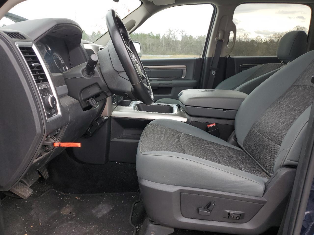 2017 RAM 1500 SLT - Image 7