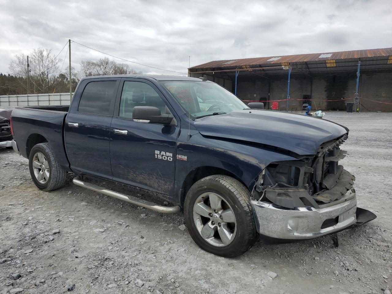 2017 RAM 1500 SLT - Image 4