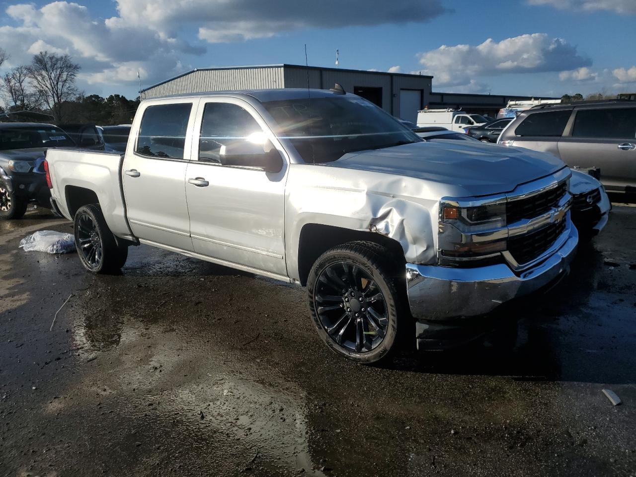 2016 CHEVROLET SILVERADO - Image 4
