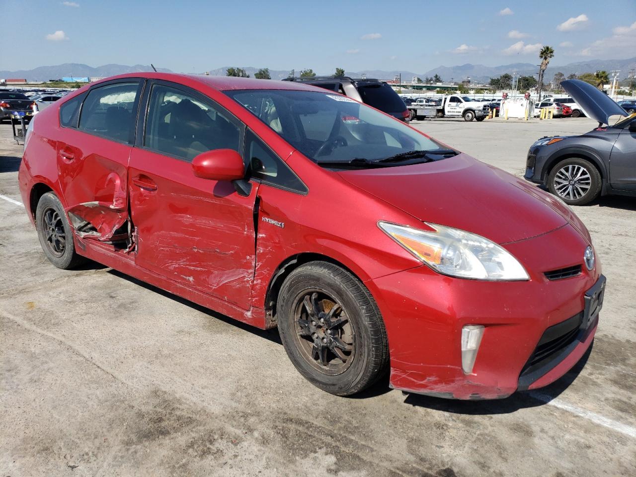 2015 TOYOTA PRIUS - Image 4