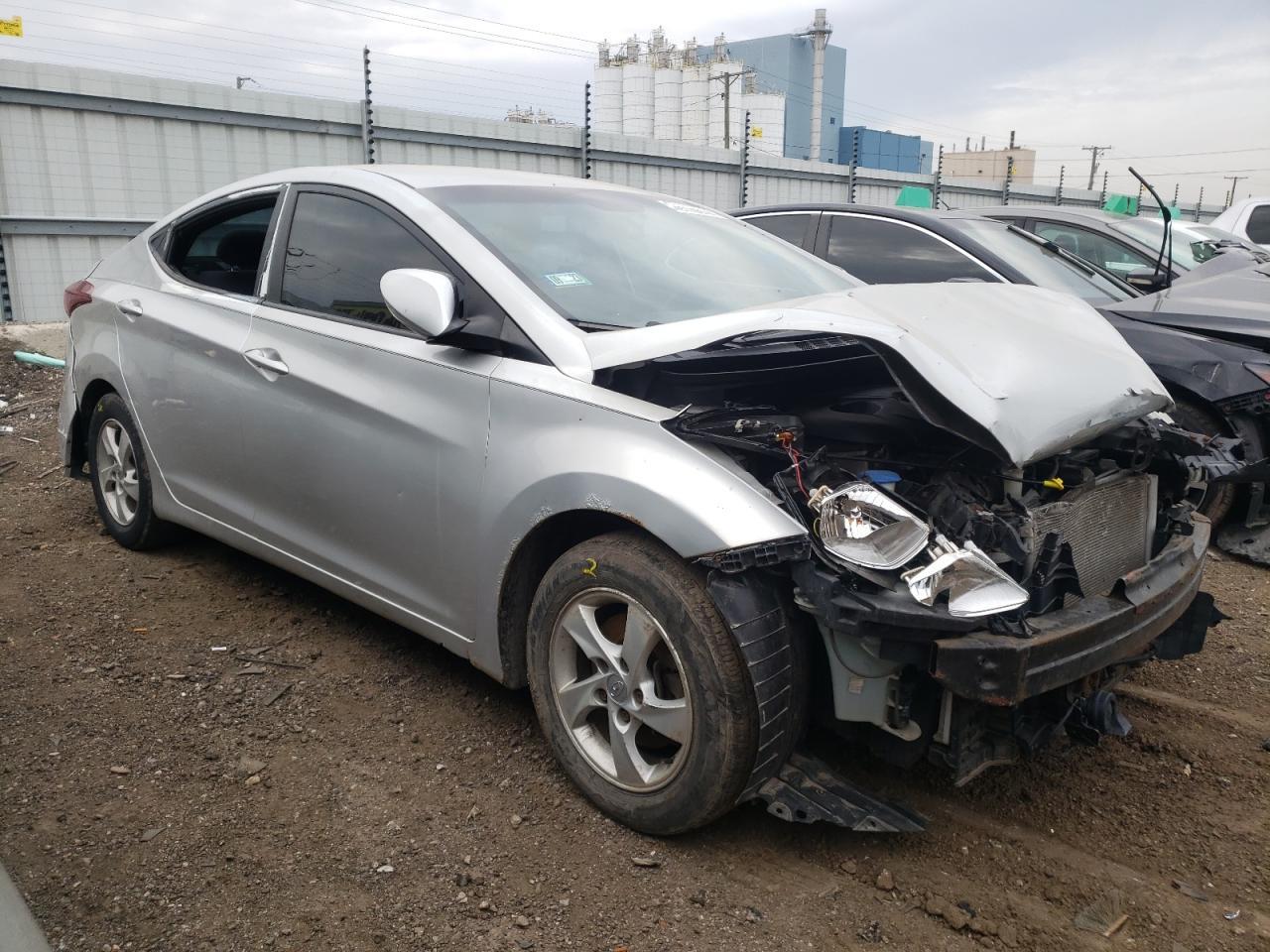 2015 HYUNDAI ELANTRA SE - Image 4