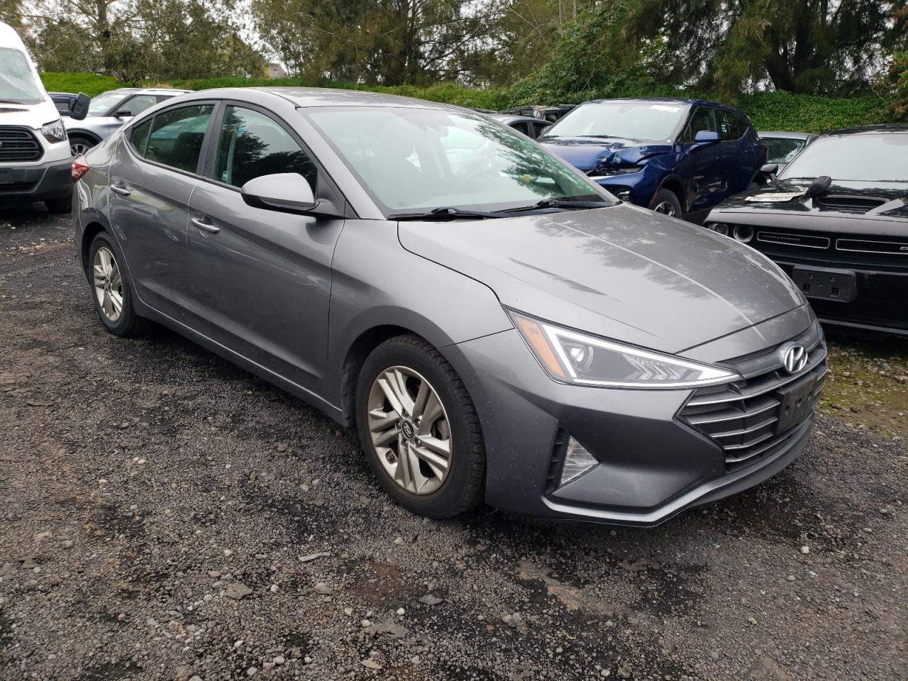 2019 HYUNDAI ELANTRA SE - Фото 4