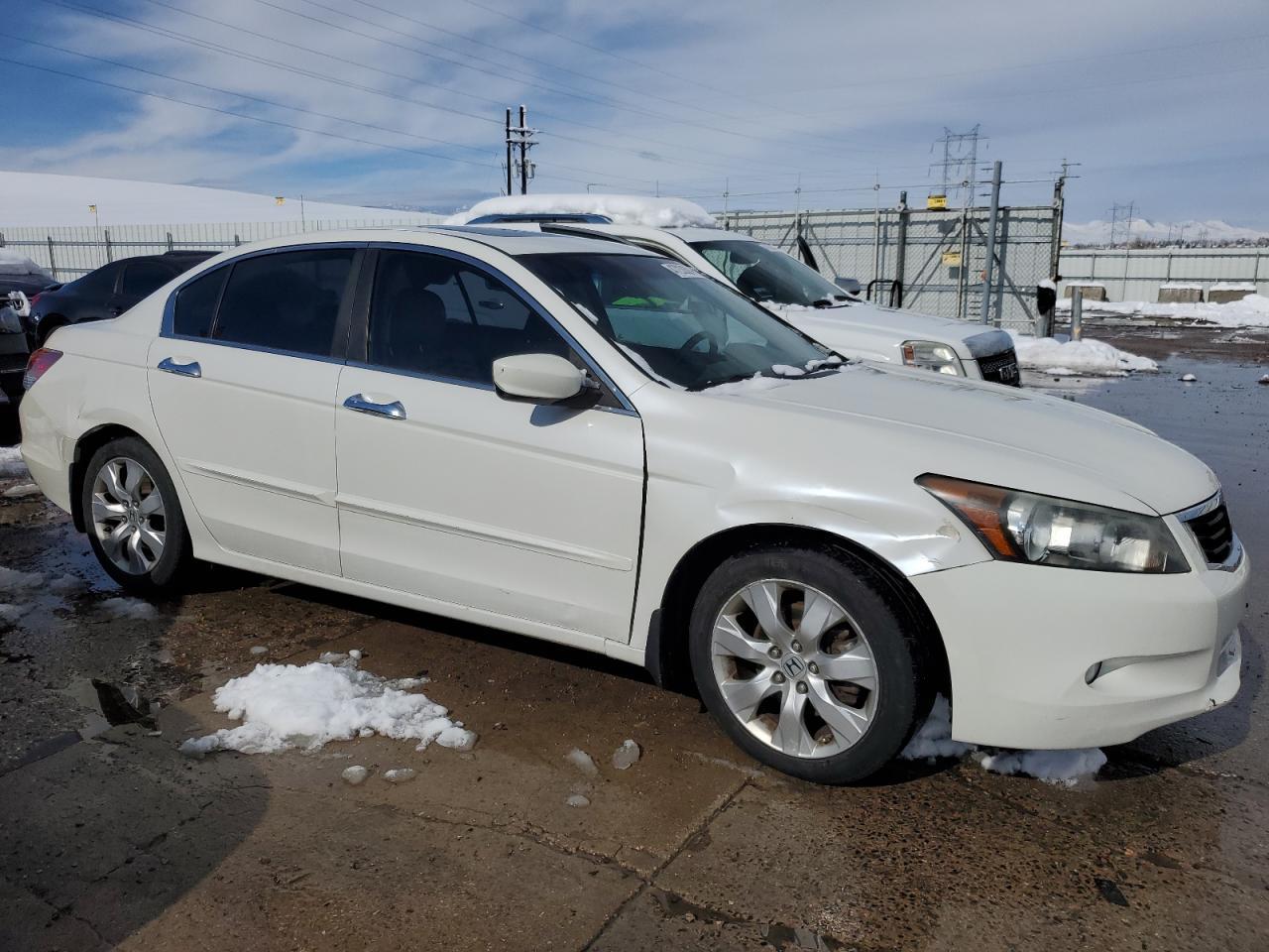 2010 HONDA ACCORD EXL - Image 4