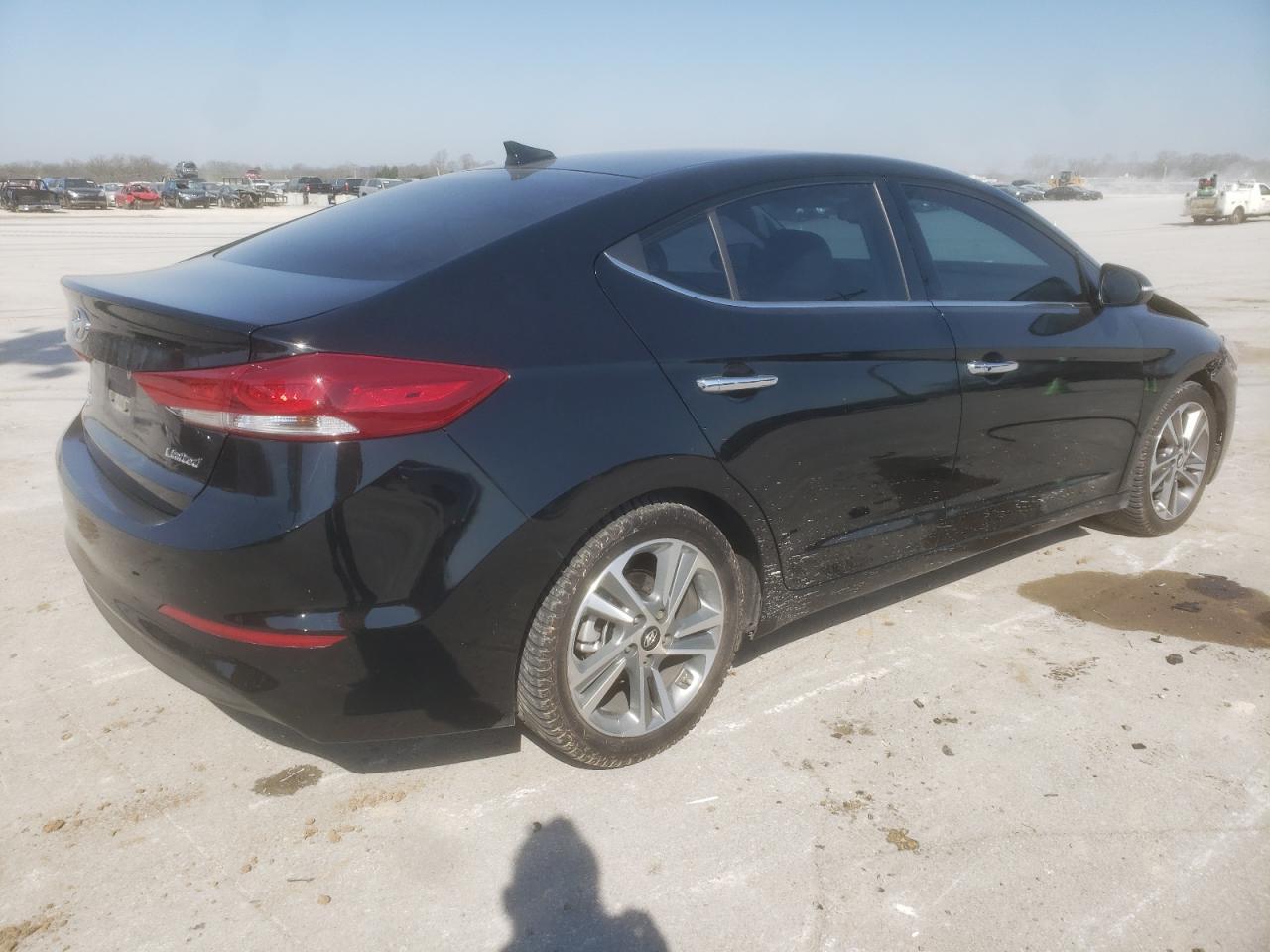 2017 HYUNDAI ELANTRA SE - Image 3