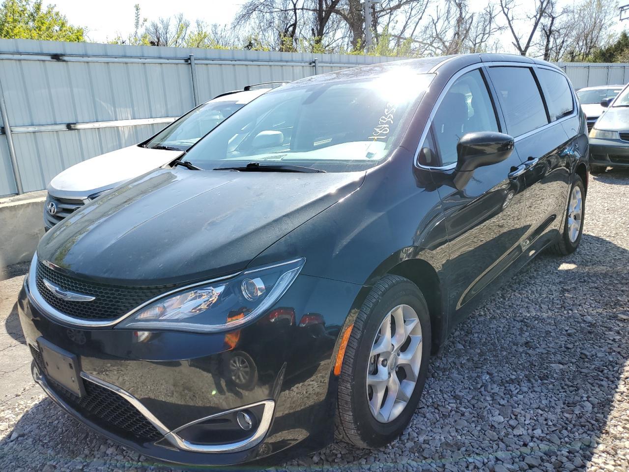 2017 CHRYSLER PACIFICA T car image