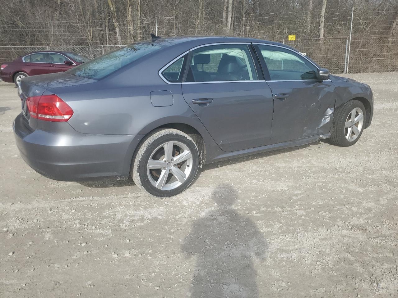 2015 VOLKSWAGEN PASSAT S - Фото 3