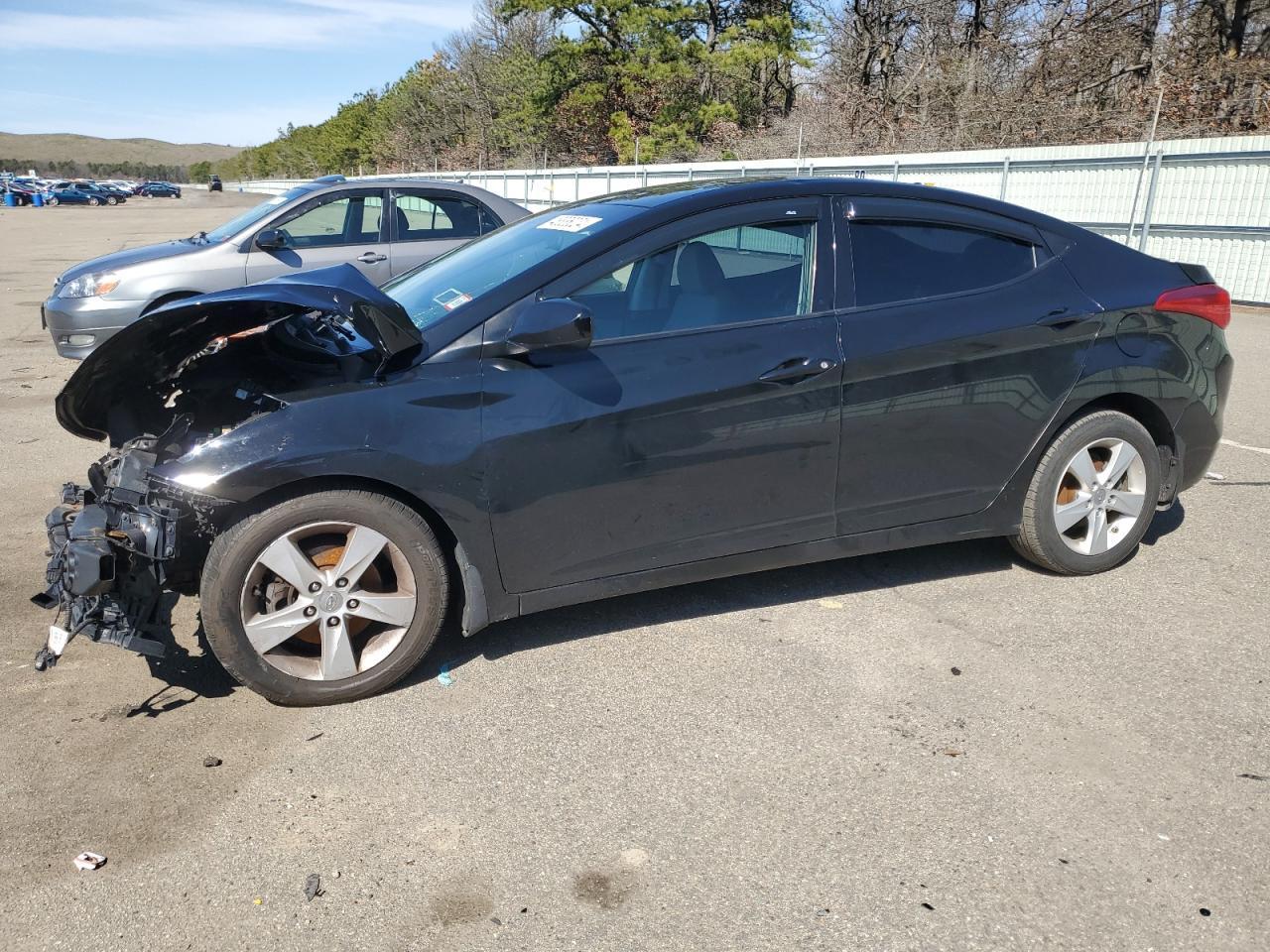 2013 HYUNDAI ELANTRA GL