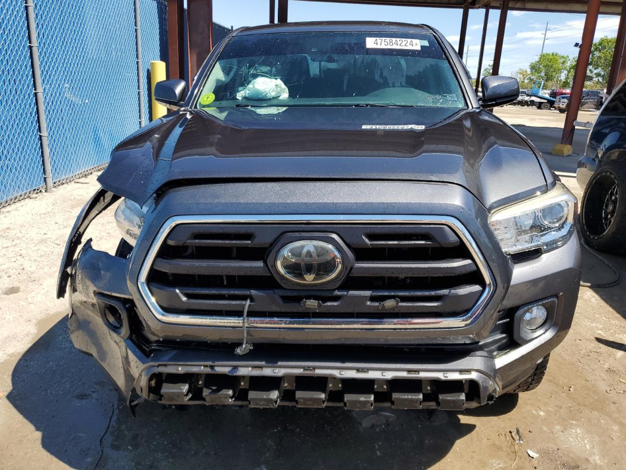 2018 TOYOTA TACOMA DOU - Фото 5