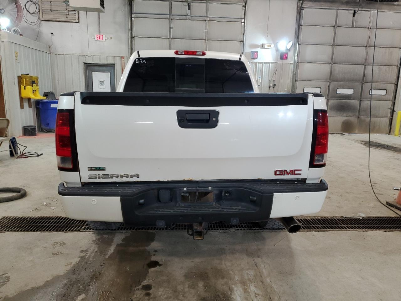 2011 GMC SIERRA K15 - Image 6