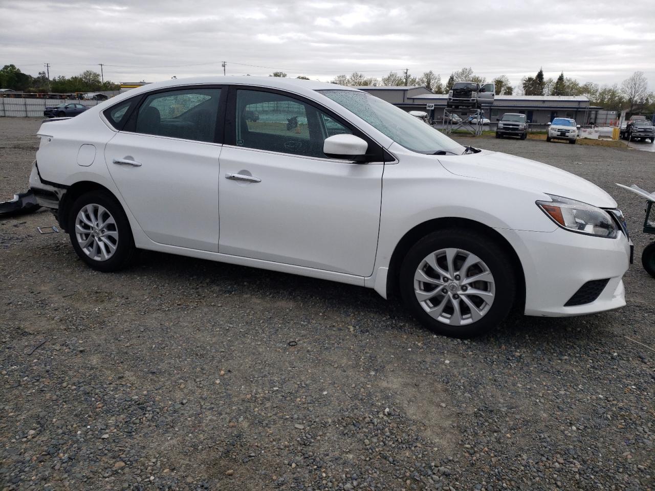 2018 NISSAN SENTRA S - Фото 4