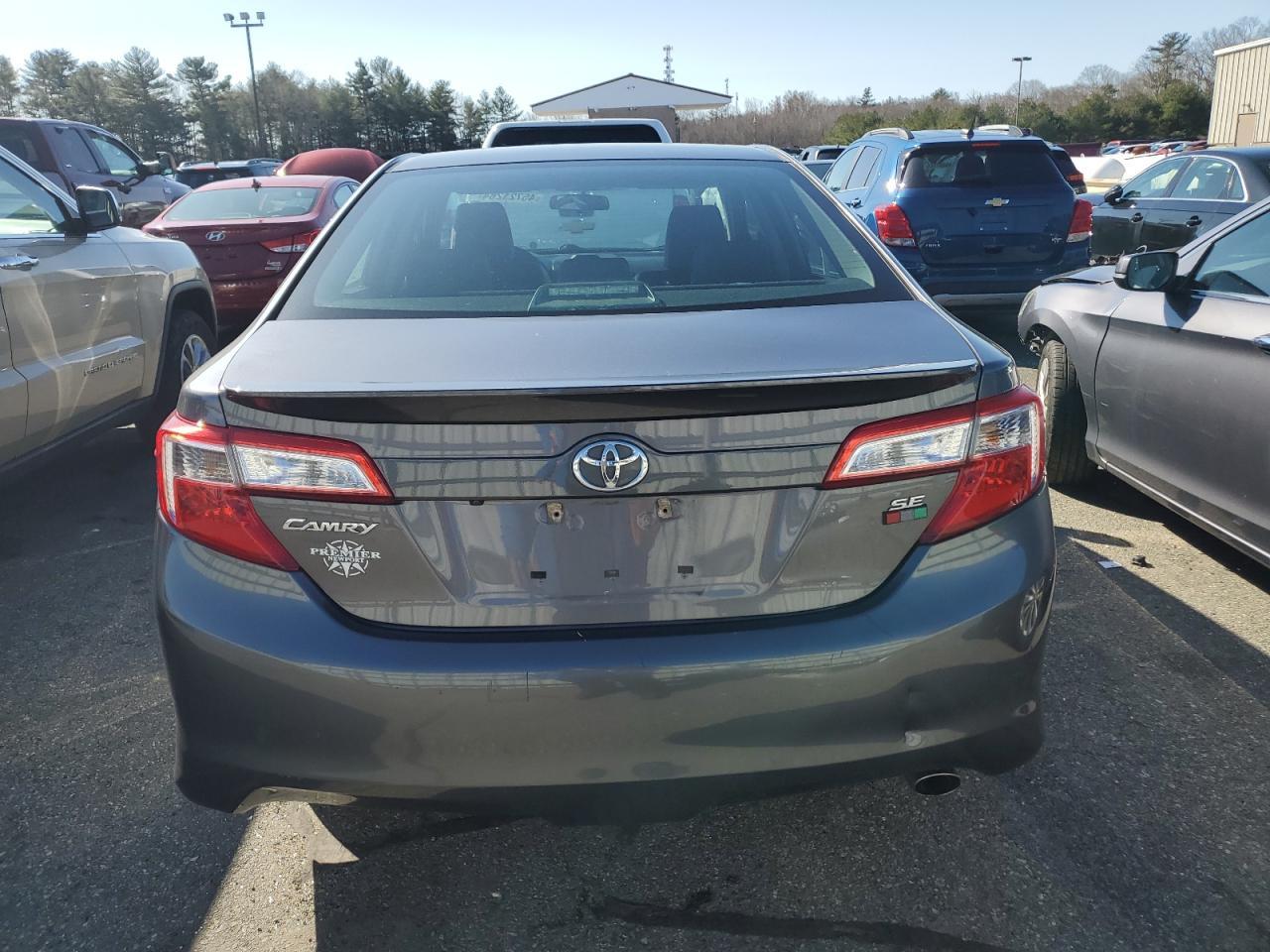 2014 TOYOTA CAMRY L - Image 6