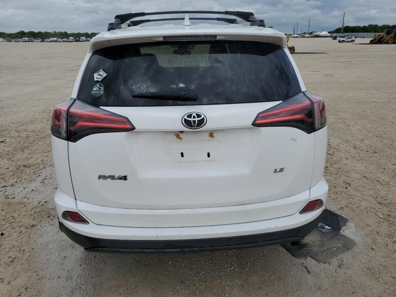 2018 TOYOTA RAV4 LE - Image 6