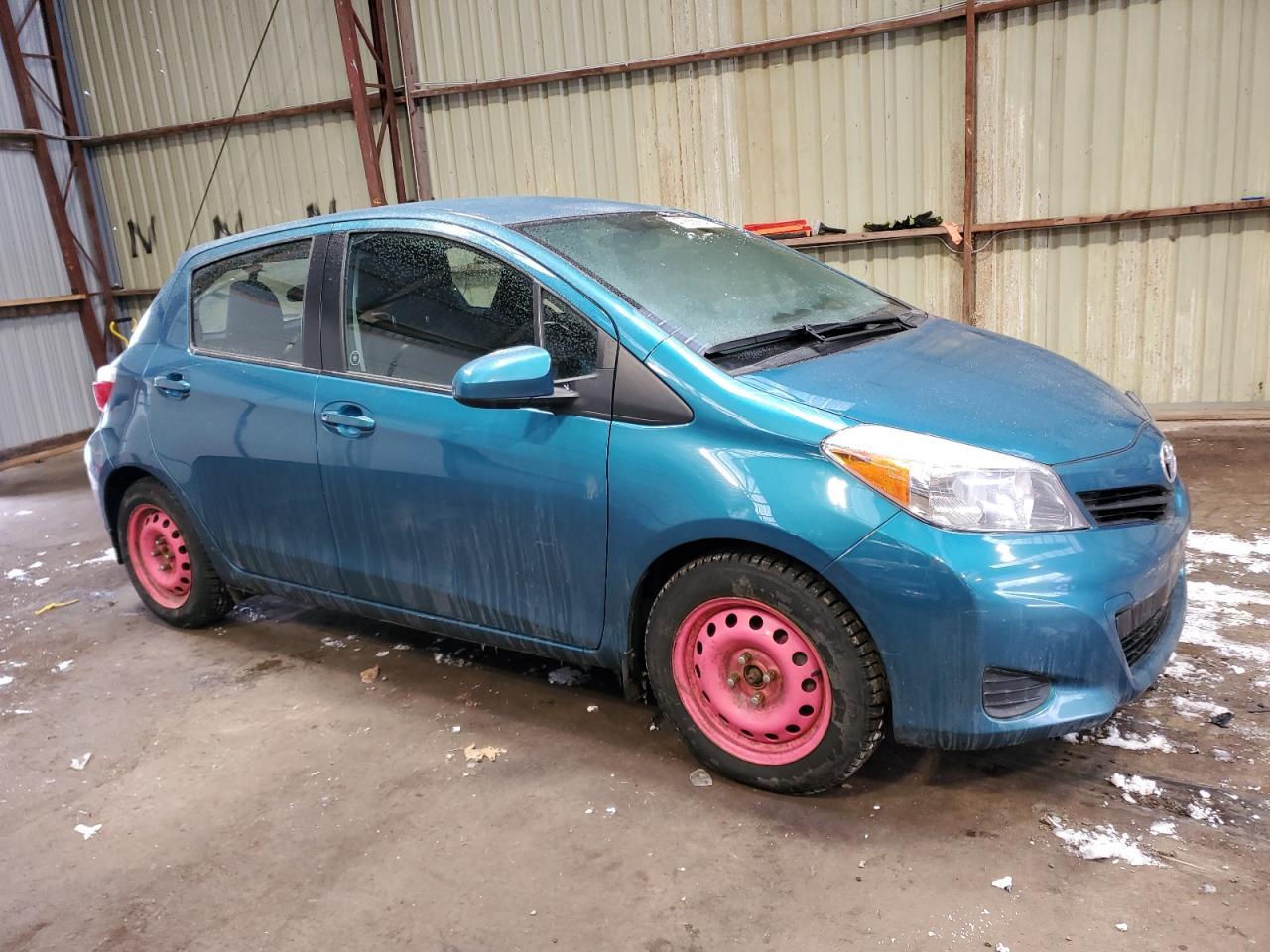 2014 TOYOTA YARIS - Фото 4