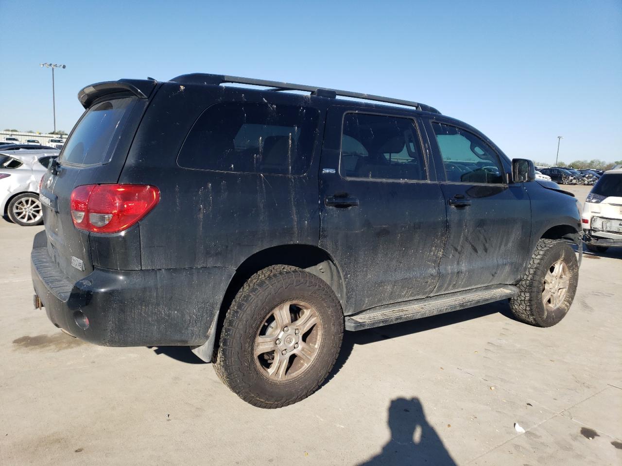 2013 TOYOTA SEQUOIA SR - Image 3