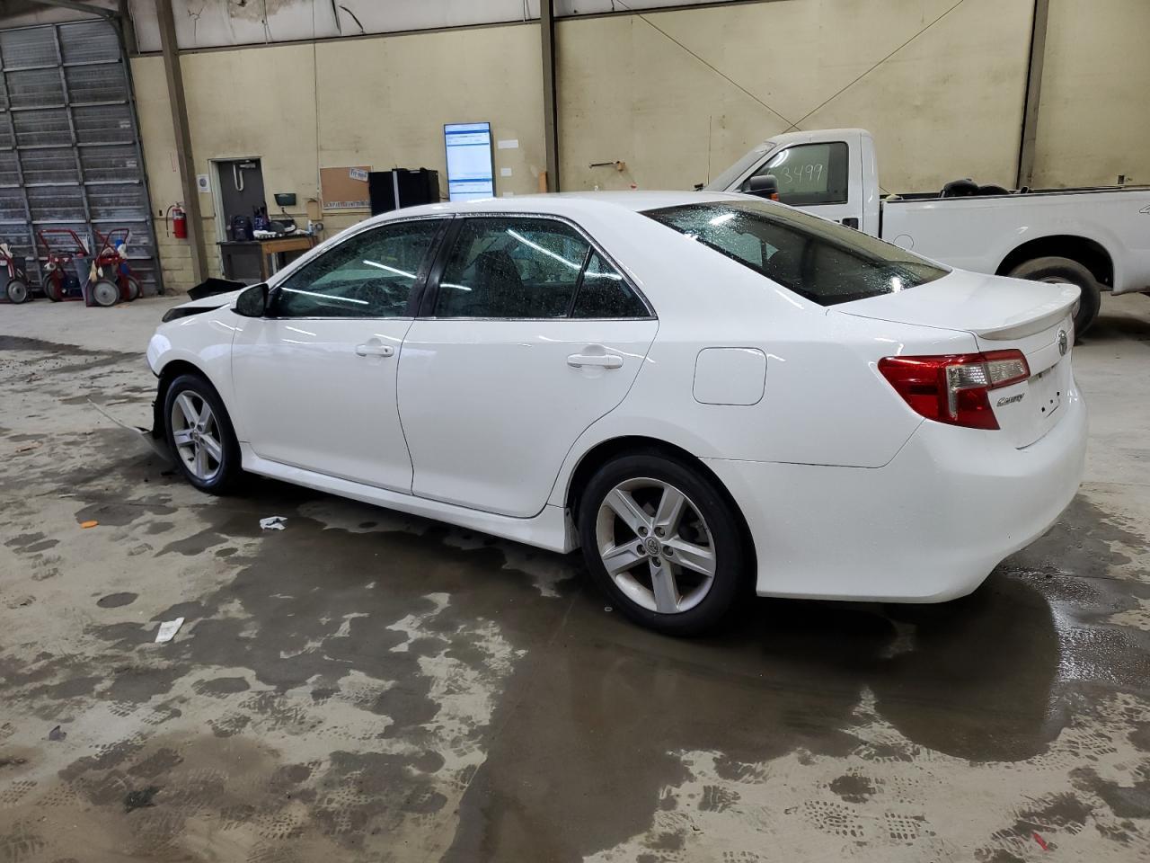 2013 TOYOTA CAMRY L - Image 2