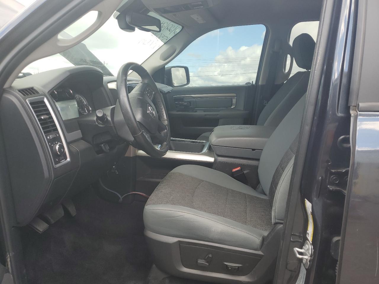 2017 RAM 1500 SLT - Фото 7