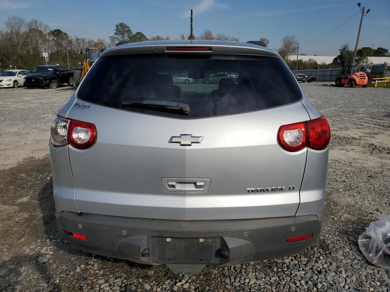 2012 CHEVROLET TRAVERSE L - Фото 6