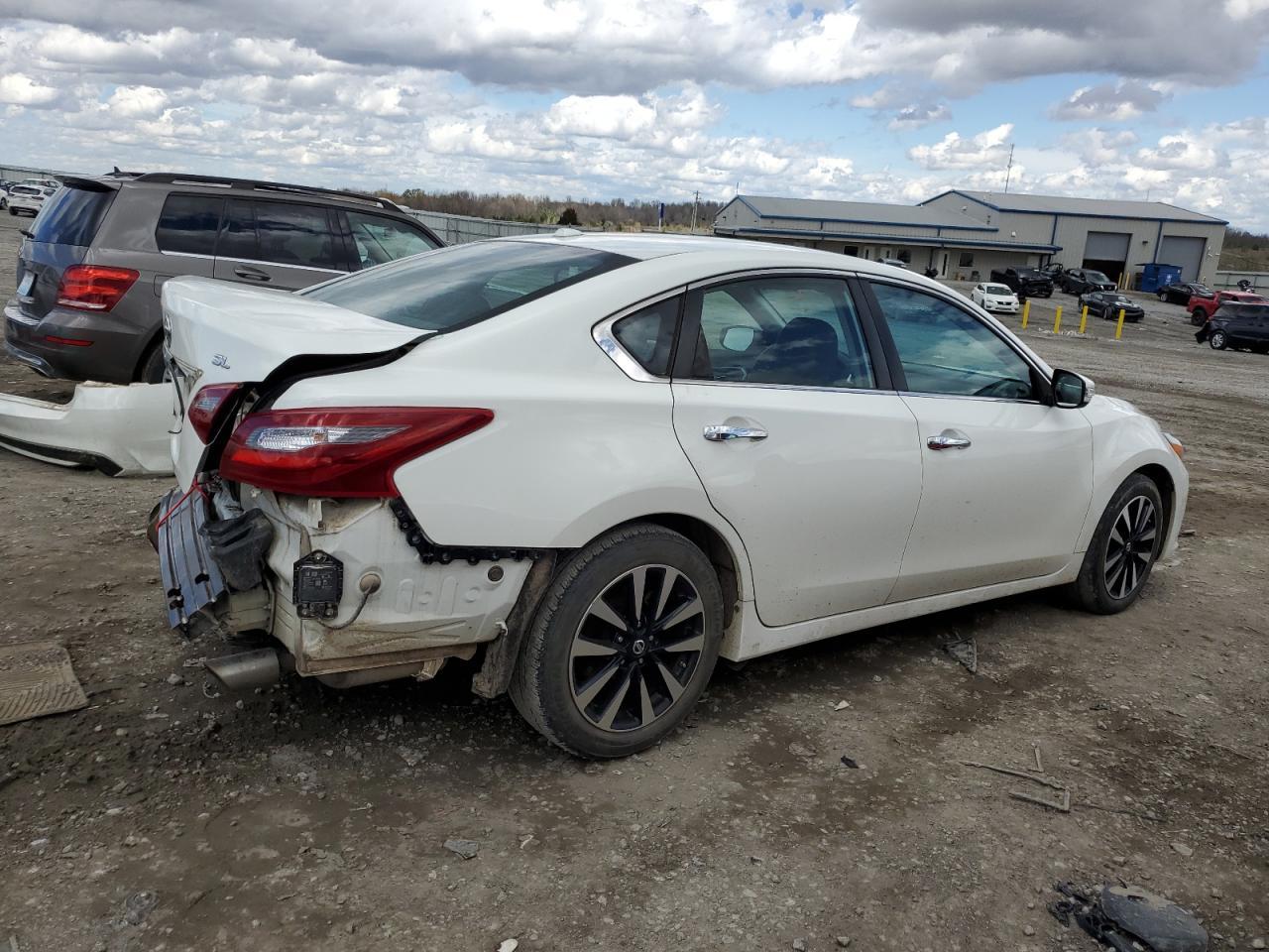 2018 NISSAN ALTIMA 2.5 - Фото 3