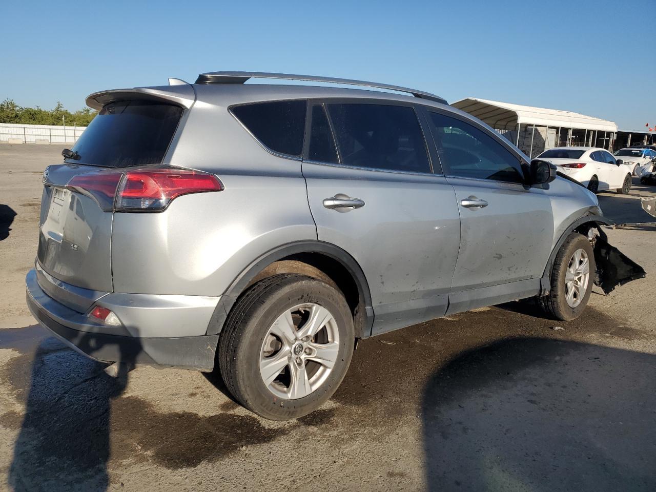 2017 TOYOTA RAV4 LE - Image 3