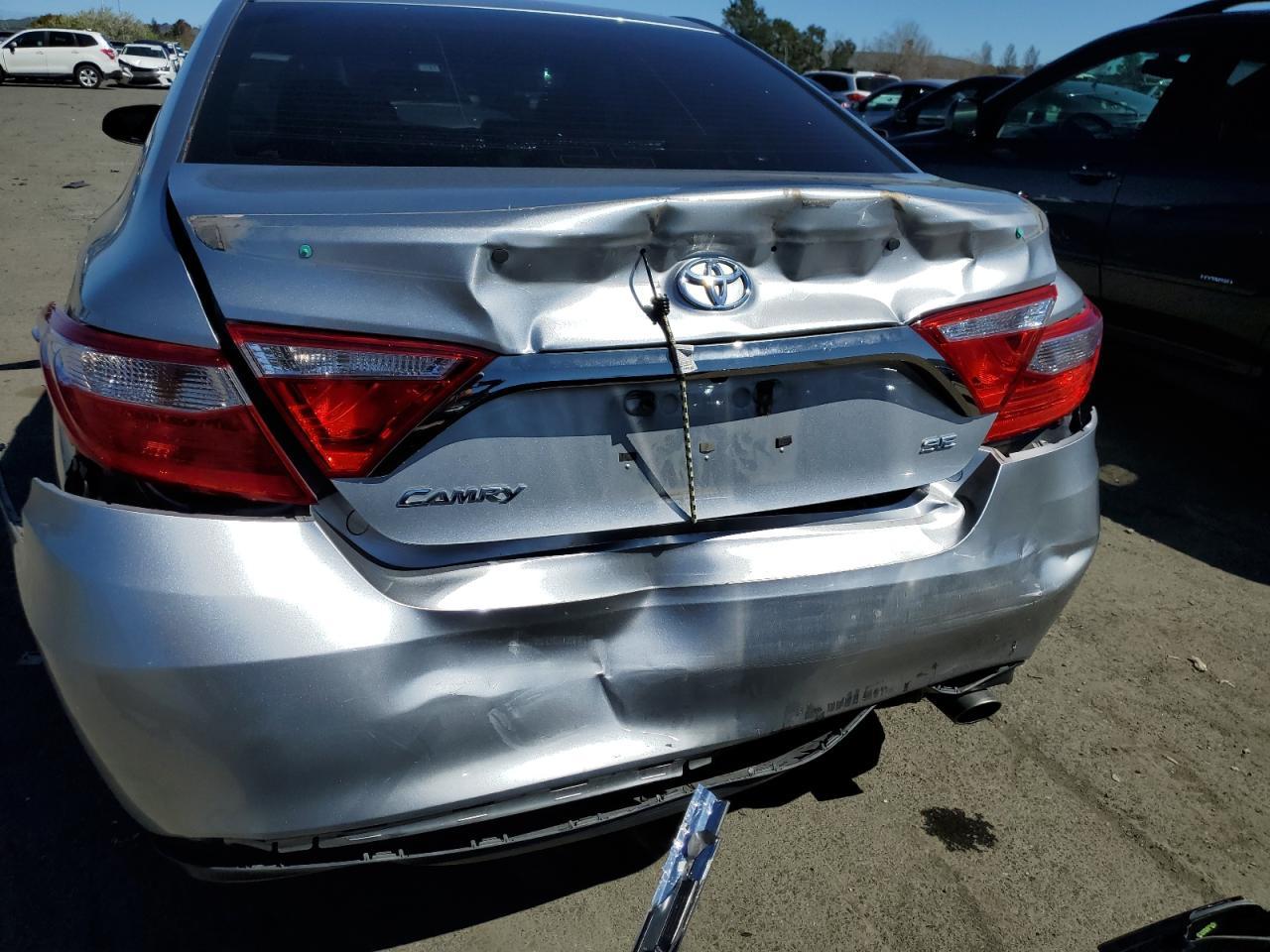 2017 TOYOTA CAMRY LE - Фото 6