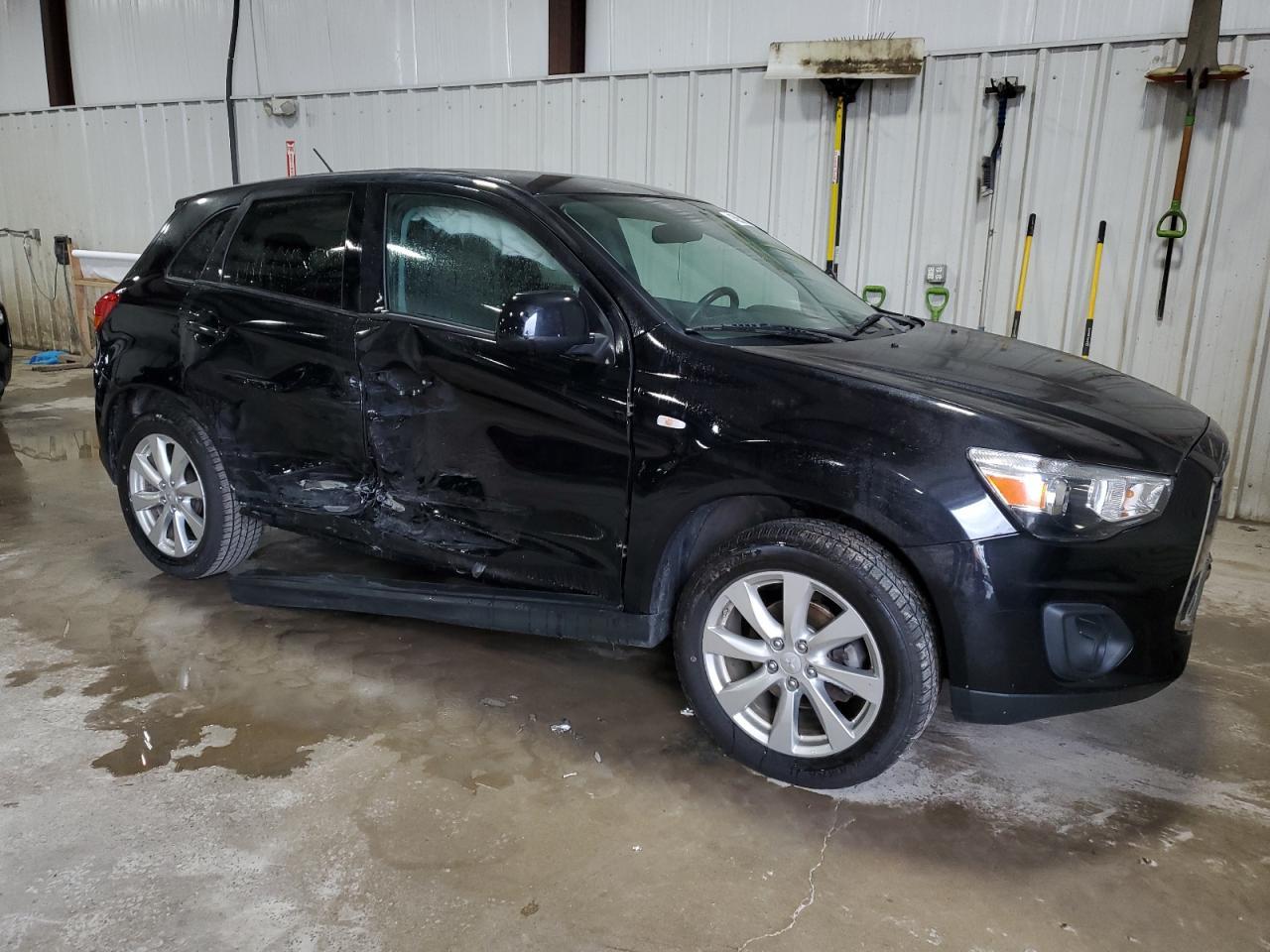 2015 MITSUBISHI OUTLANDER - Image 4