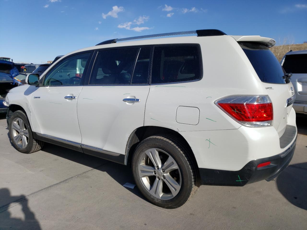 2012 TOYOTA HIGHLANDER - Image 2