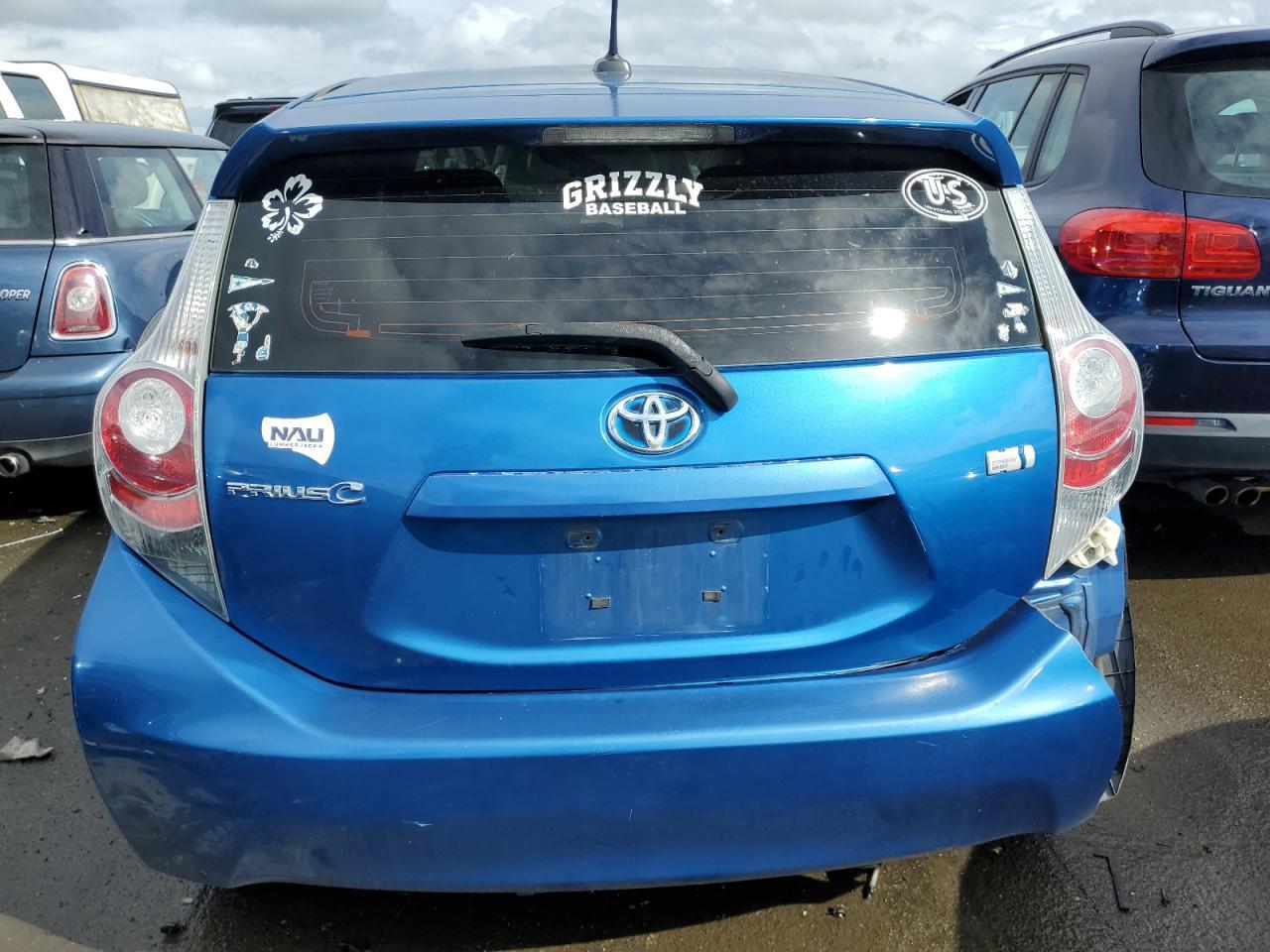 2013 TOYOTA PRIUS C - Фото 6
