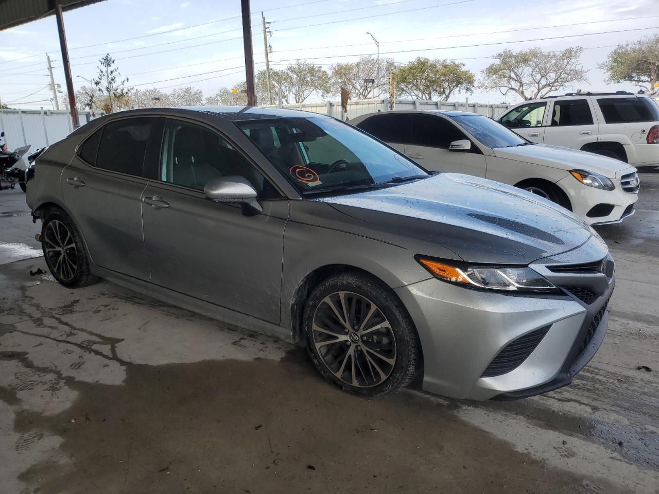 2020 TOYOTA CAMRY SE - Image 4