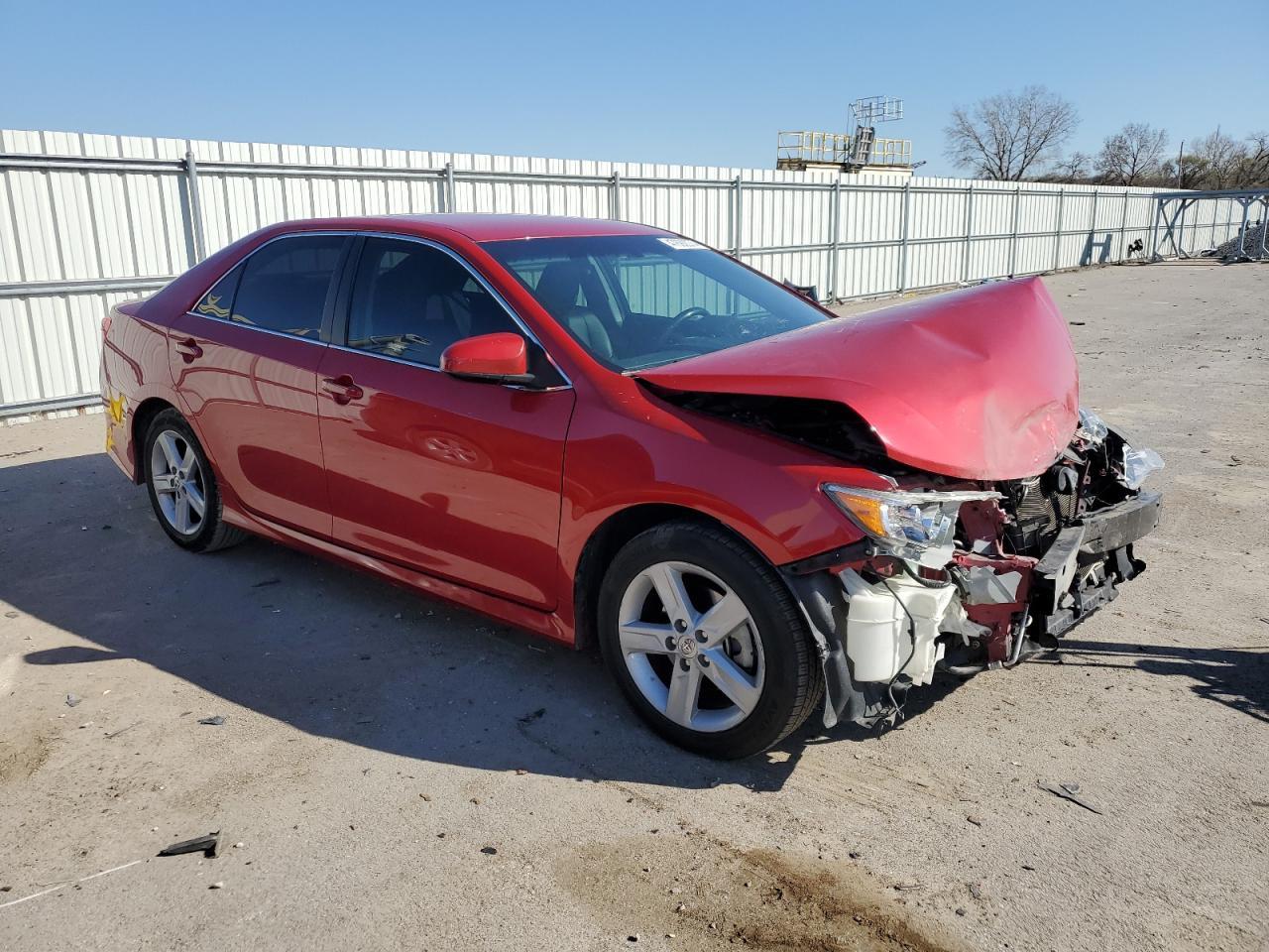 2014 TOYOTA CAMRY L - Image 4