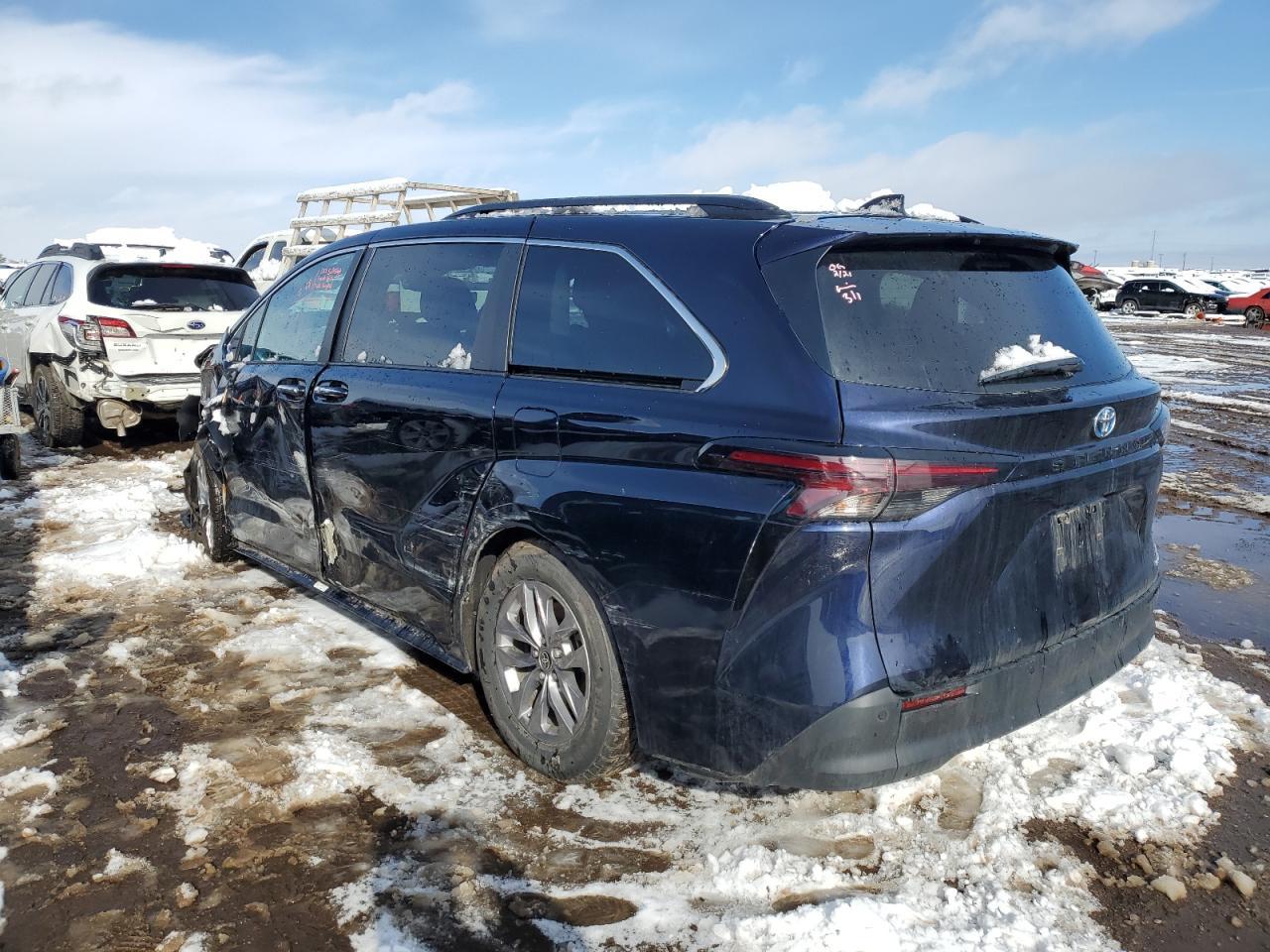 2023 TOYOTA SIENNA XLE - Image 2