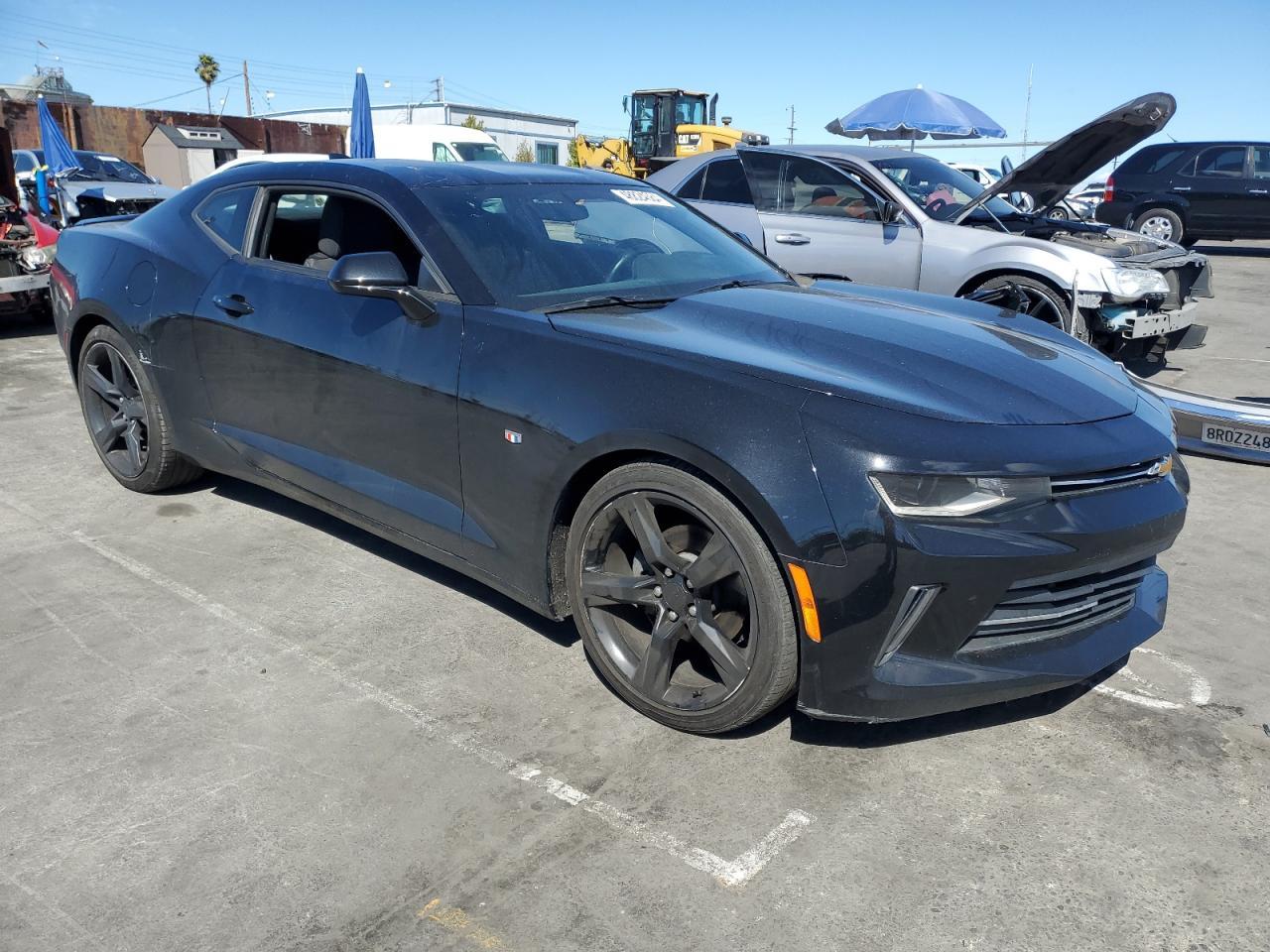 2018 CHEVROLET CAMARO LT - Image 4
