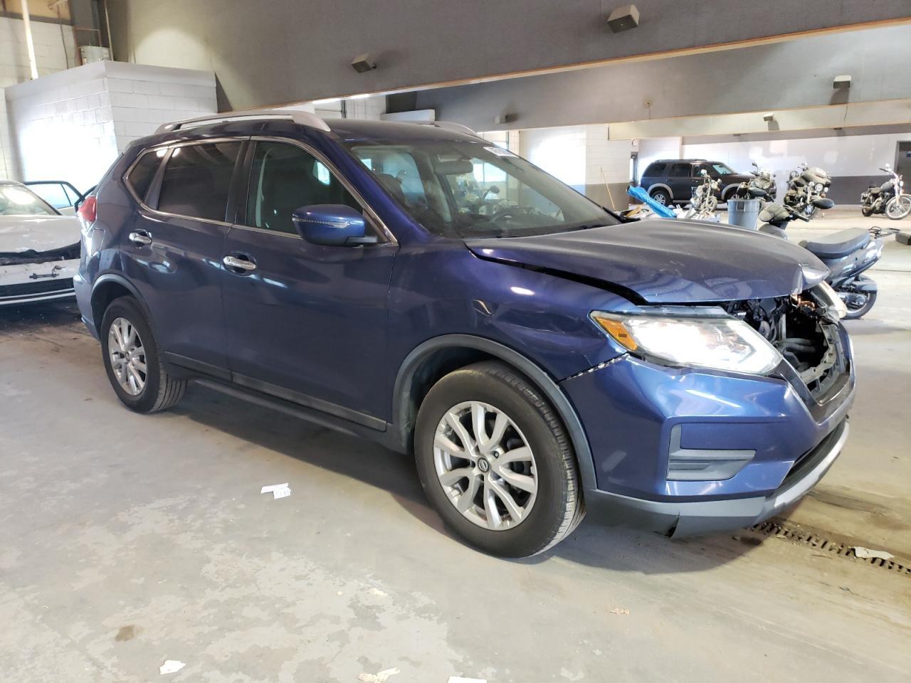 2017 NISSAN ROGUE S - Фото 4